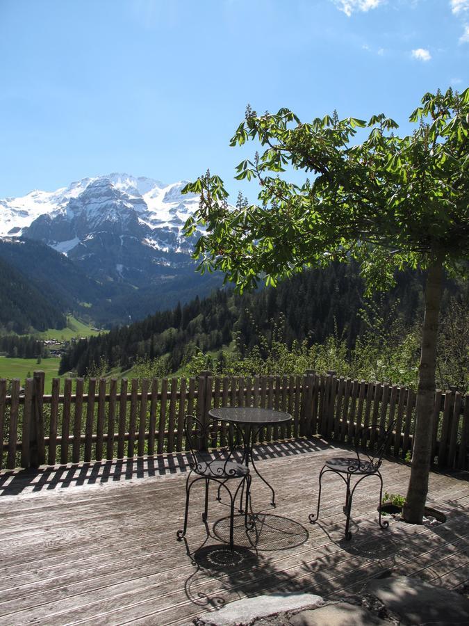 Bed and Breakfast Bergluft à Lenk im Simmental Extérieur photo