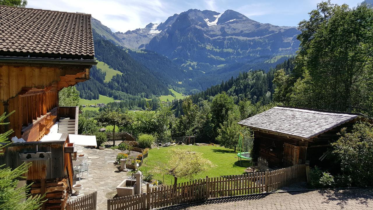 Bed and Breakfast Bergluft à Lenk im Simmental Extérieur photo